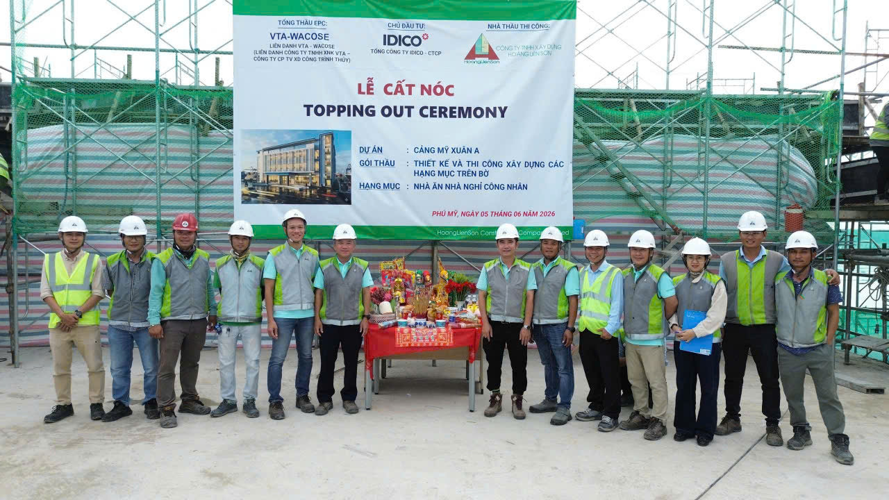 Lễ cất nóc Dự án Cảng Mỹ Xuân A