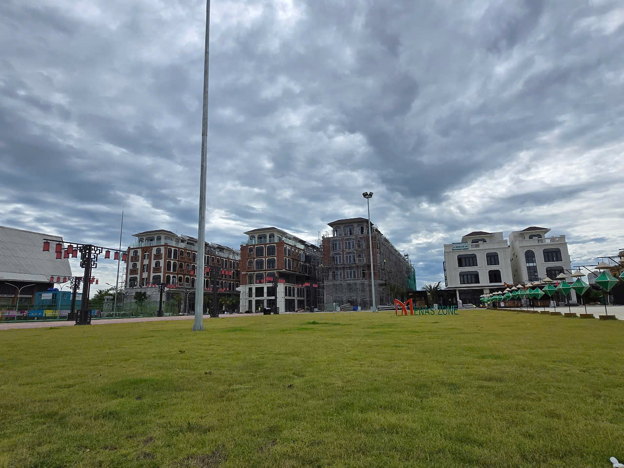MENAS ZONE - Commercial and Tourism Service Complex in Hue City