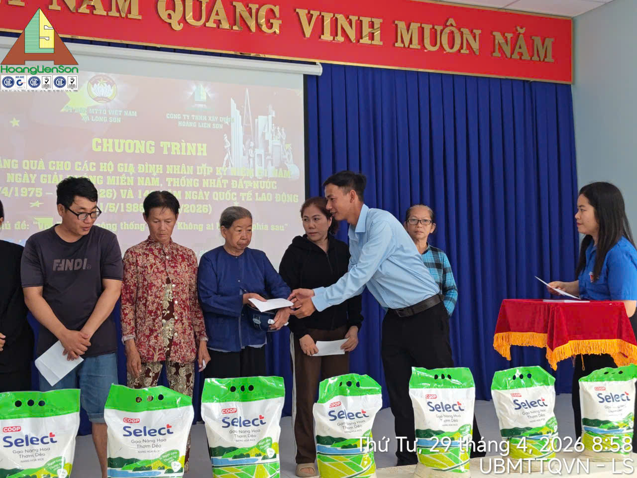 z7773863739765_d4b345af0a7122c0a52e5e7425eeb953